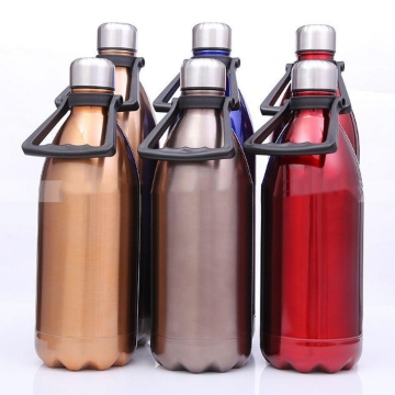 صورة قوارير من الستانلس ستيل