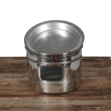 صورة سخان لميع منقوش مع صينية