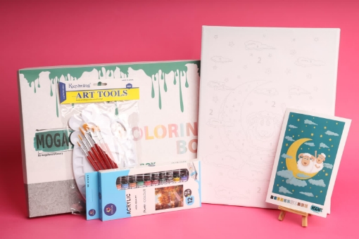 صورة مجموعة تلوين ولوحة كانفاس