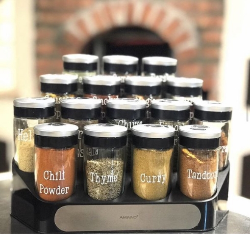 صورة حاملة توابل فضية عدد 16 برطمان