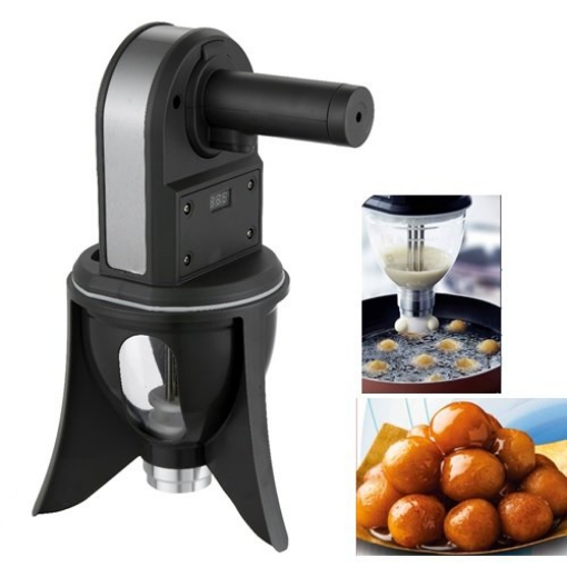 صورة  صانعة لقيمات و حلويات 