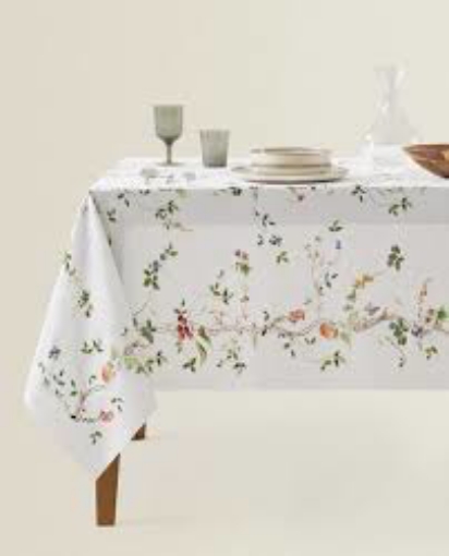 صورة مفرش طاولة