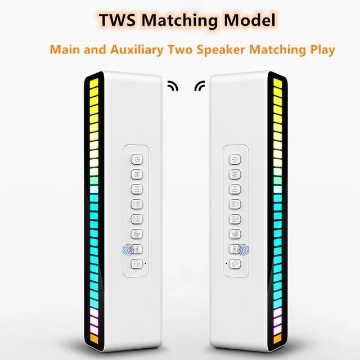 صورة مكبر صوت بلوتوث متعدد الوظائف ملون
