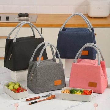 صورة حقيبة غداء فاخرة